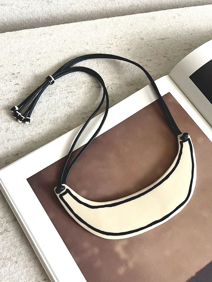 Tinta Gorget Ceramic Statement Necklace 4