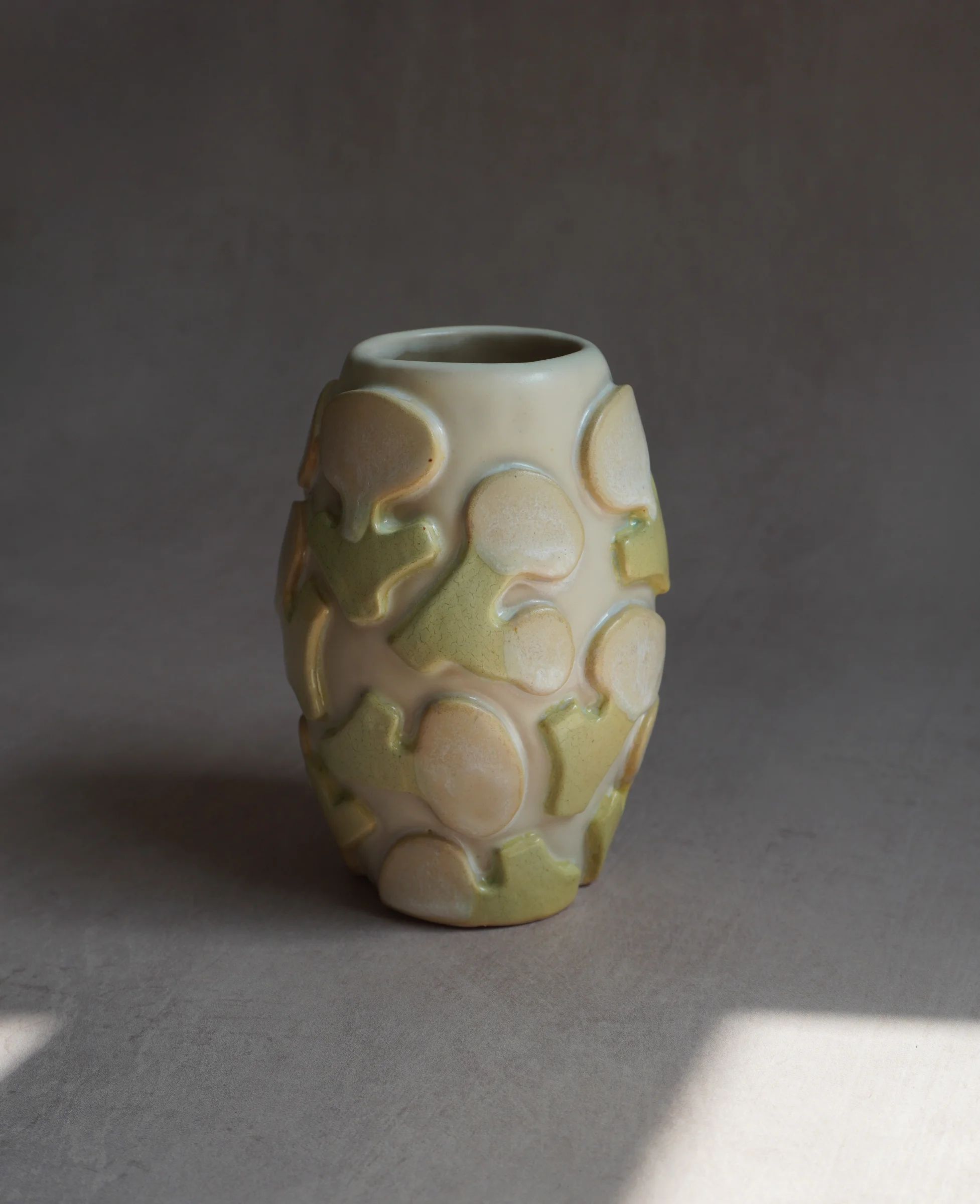 Flores Vase 2