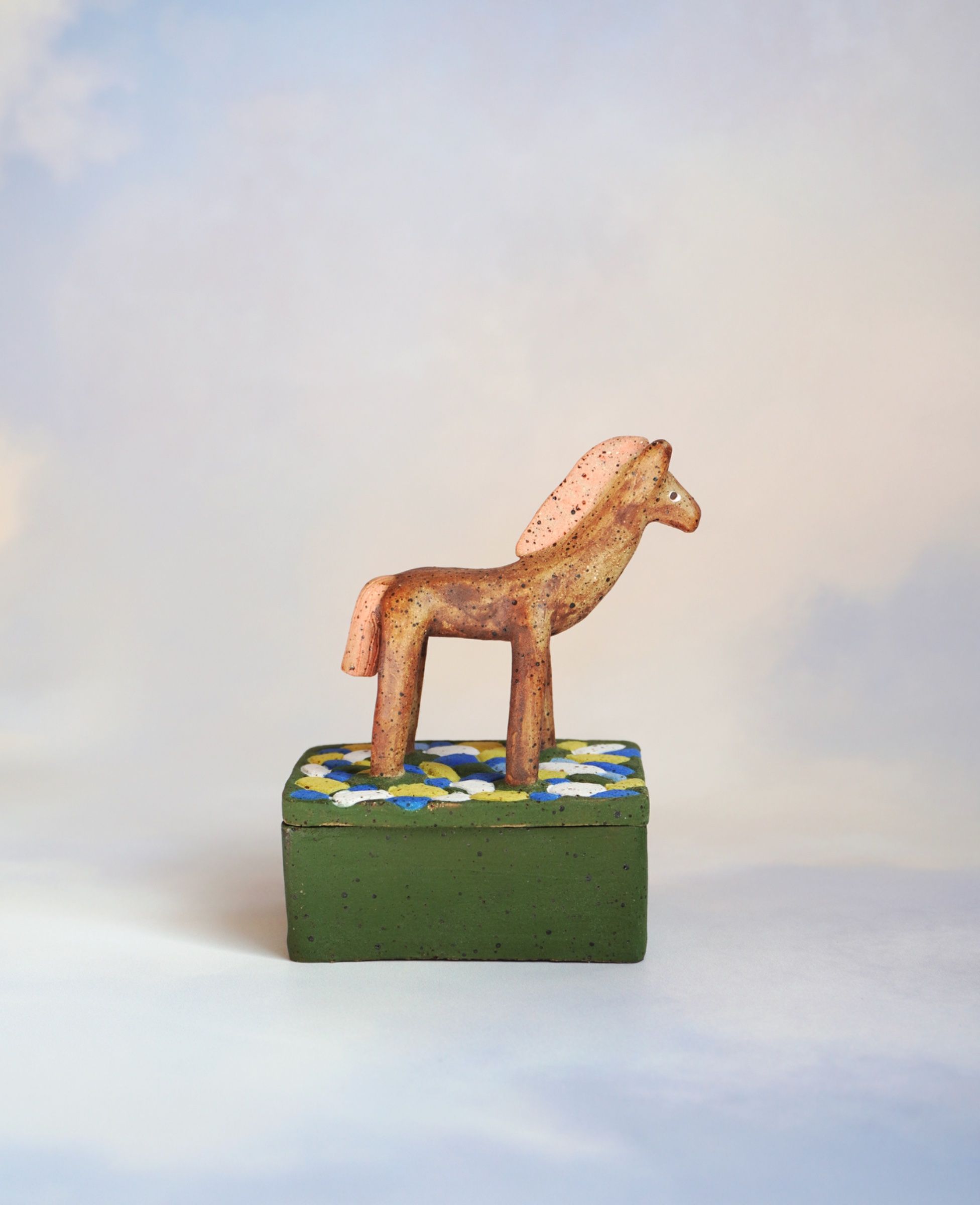Cavalinho Box by Studio Flan