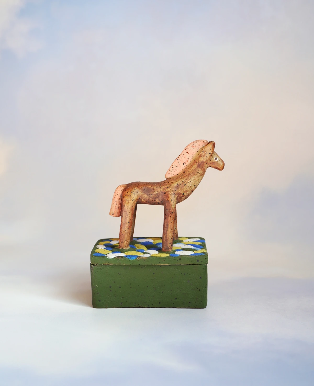 Cavalinho Box by Studio Flan