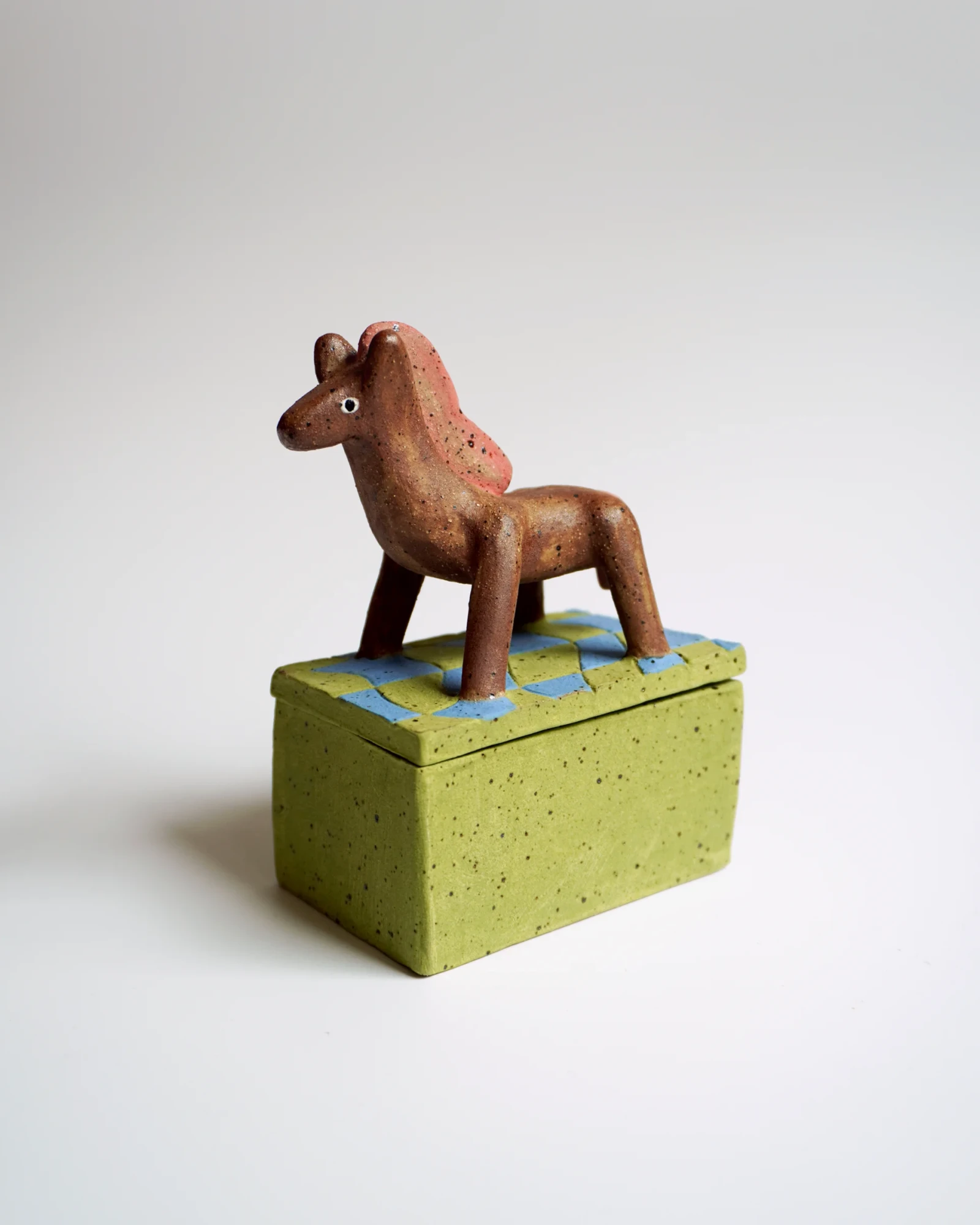 Cavalinho Box I by Studio Flan