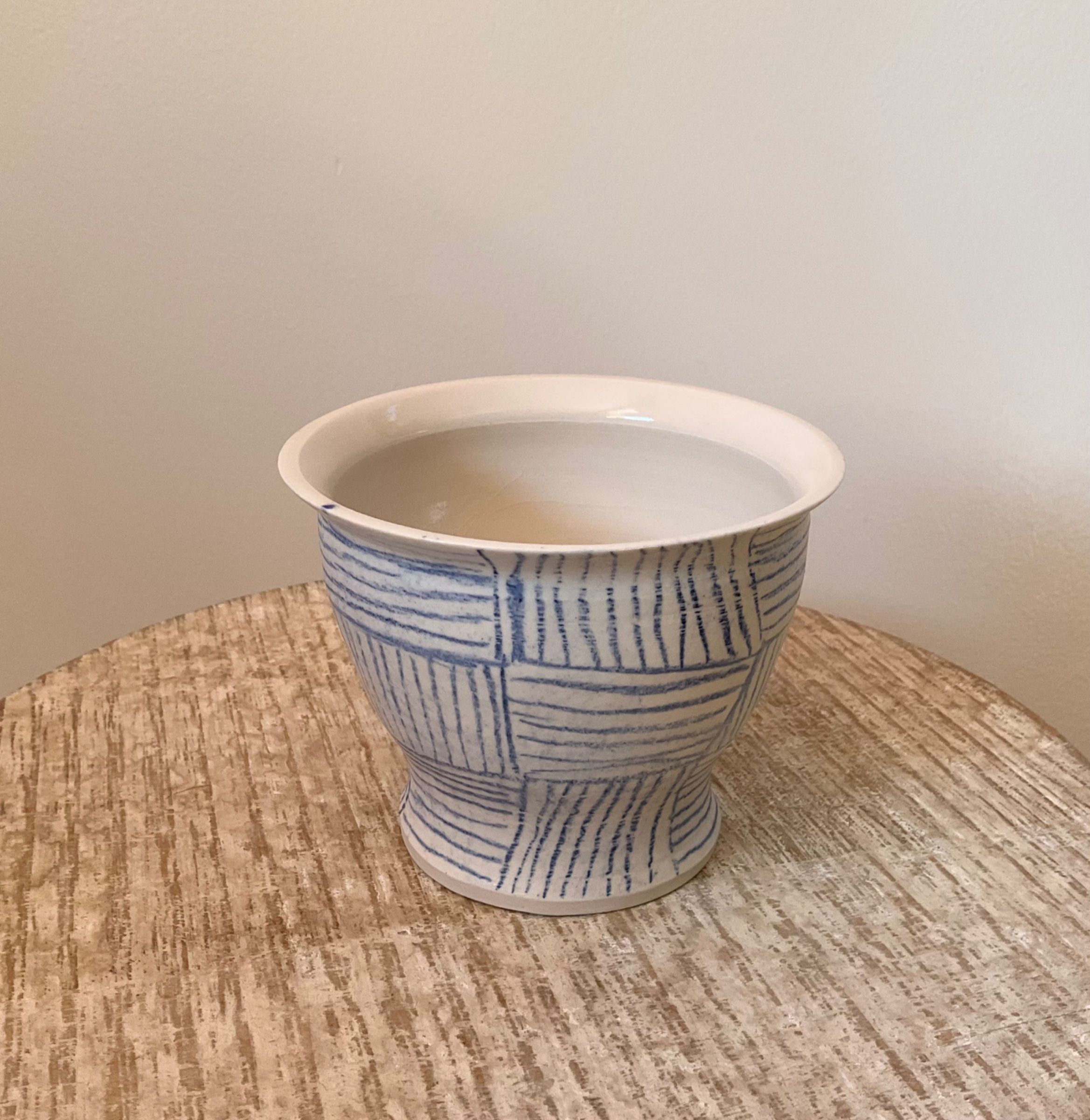 Short vase 3