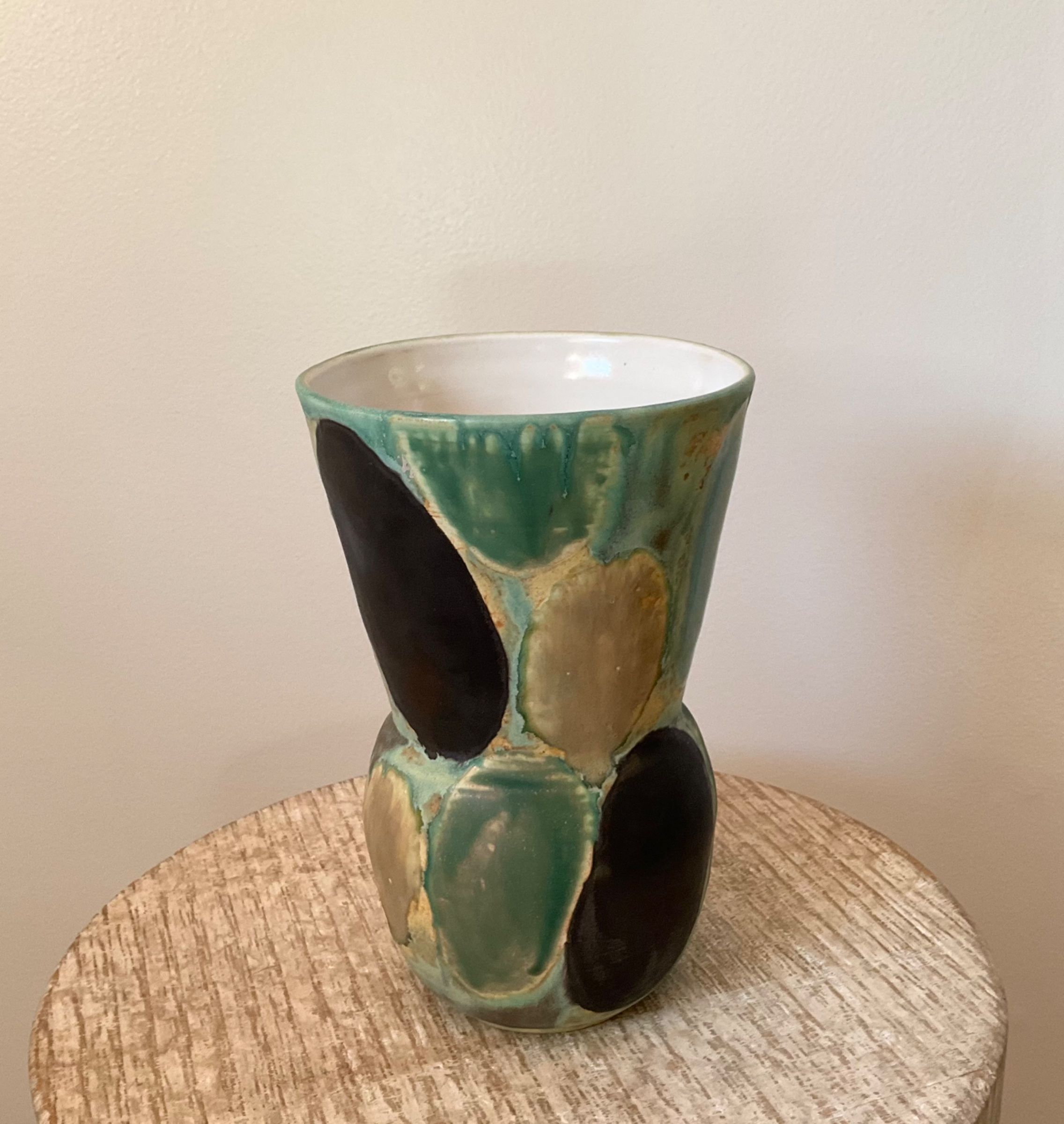 Ellipse flared vase by Singular Creature