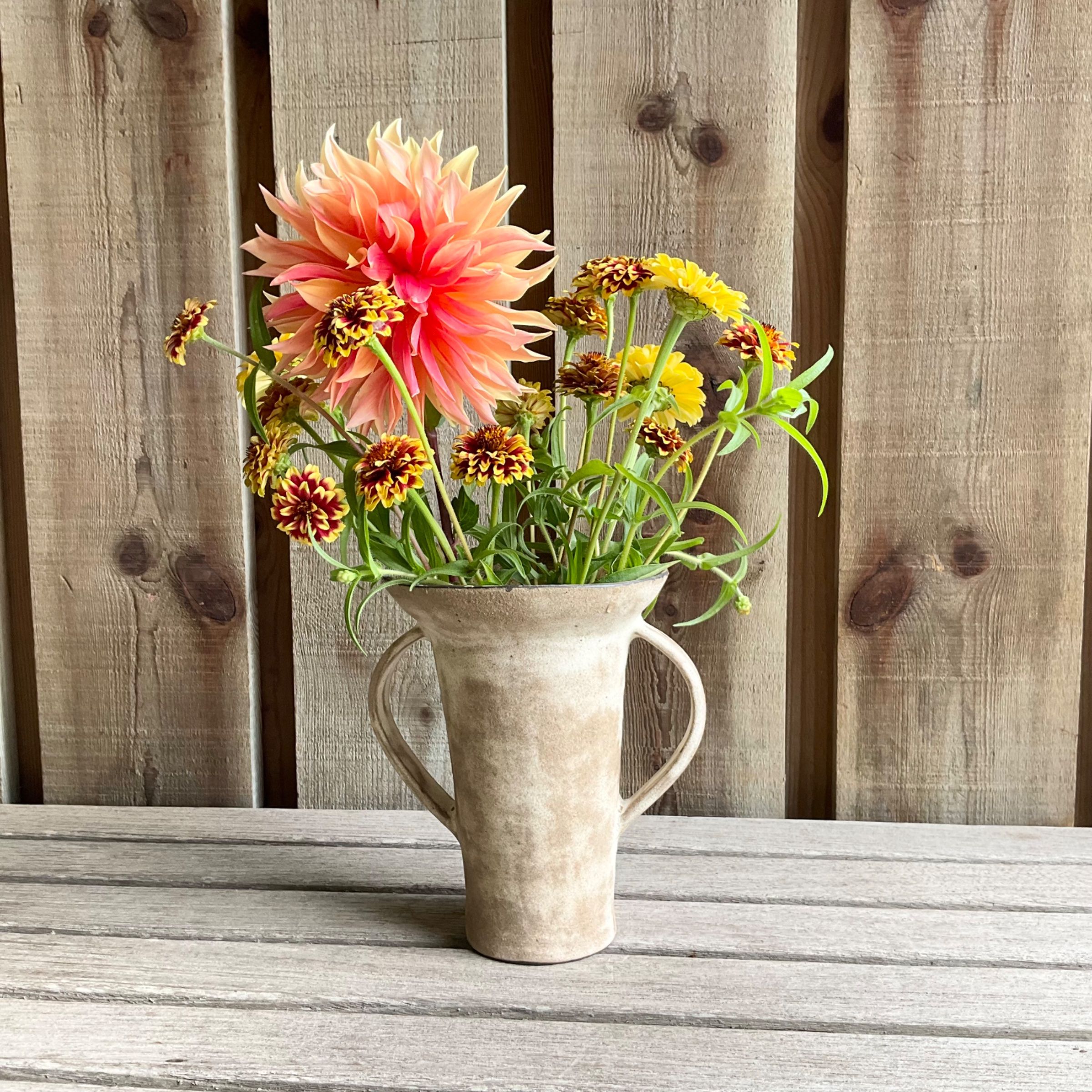 Vase with handles 4