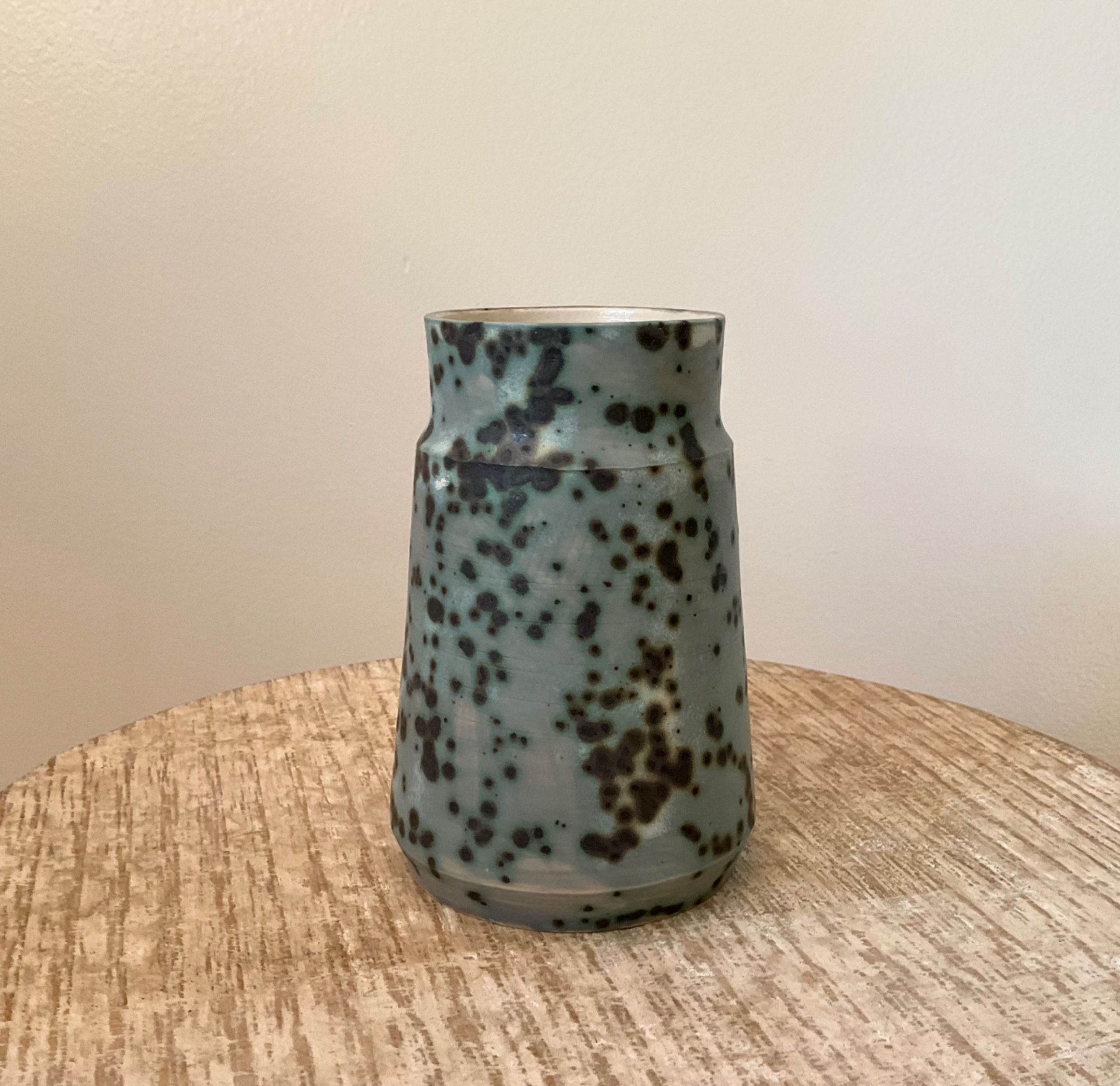 Short vase 2