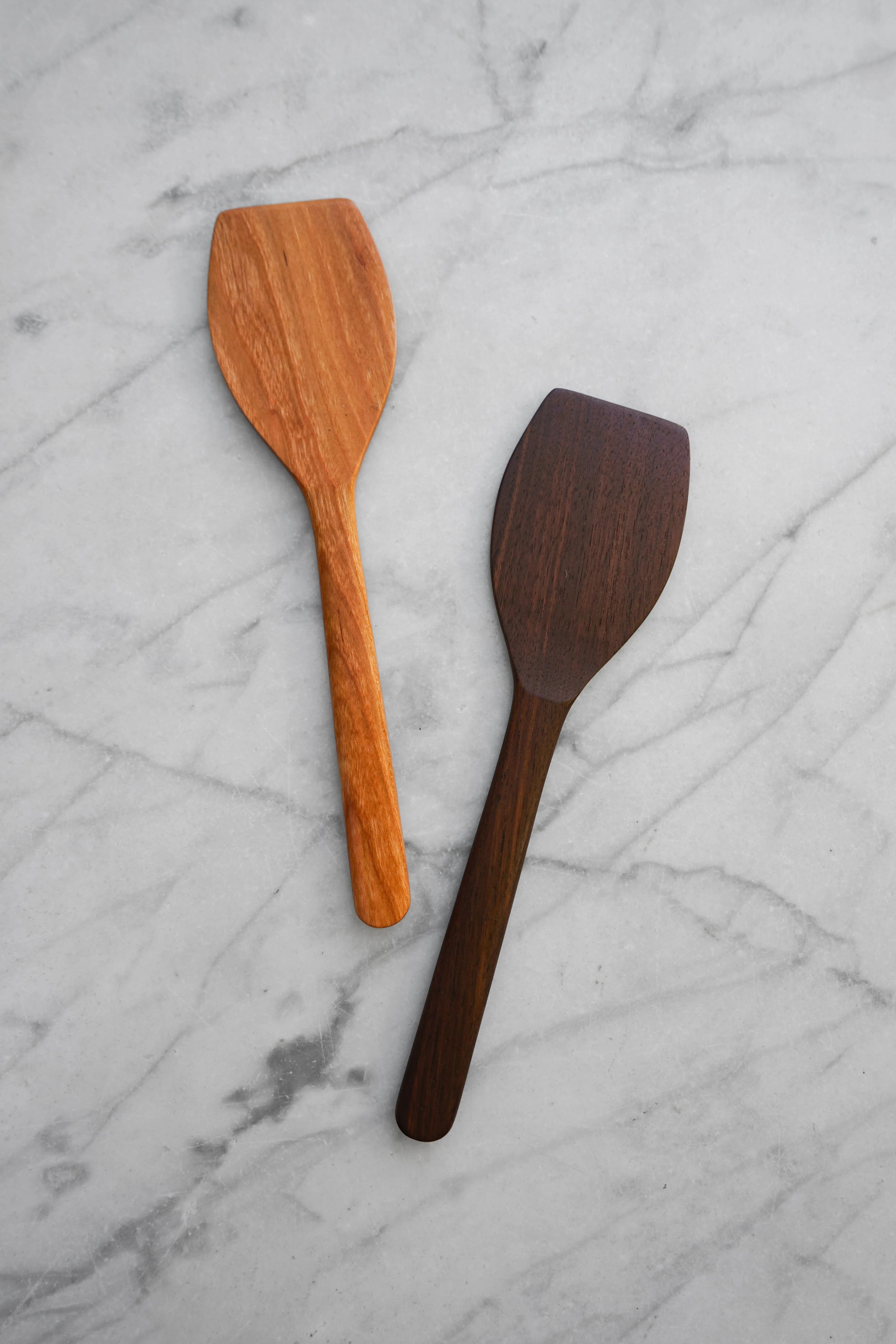Flat Line - OG Spatula - Walnut or Cherry Wood by Four Leaf Wood Shop 