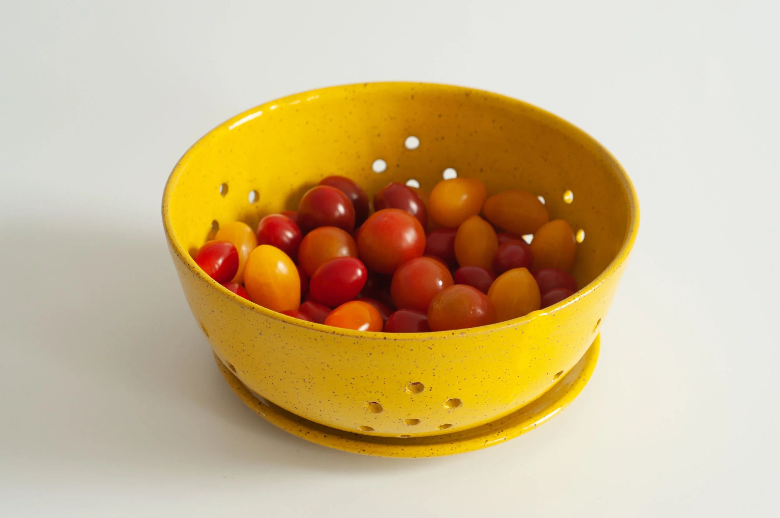 Berry Bowl with Dish Large