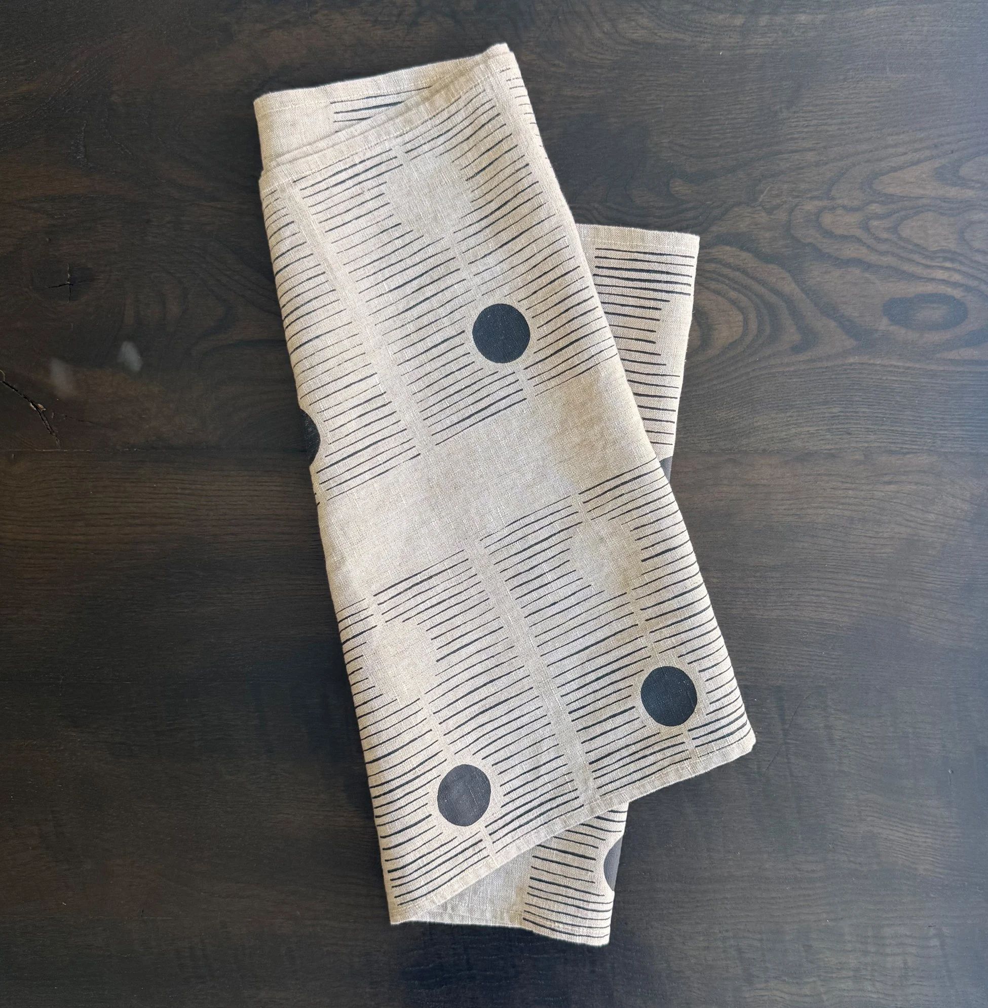 Table Runner 3